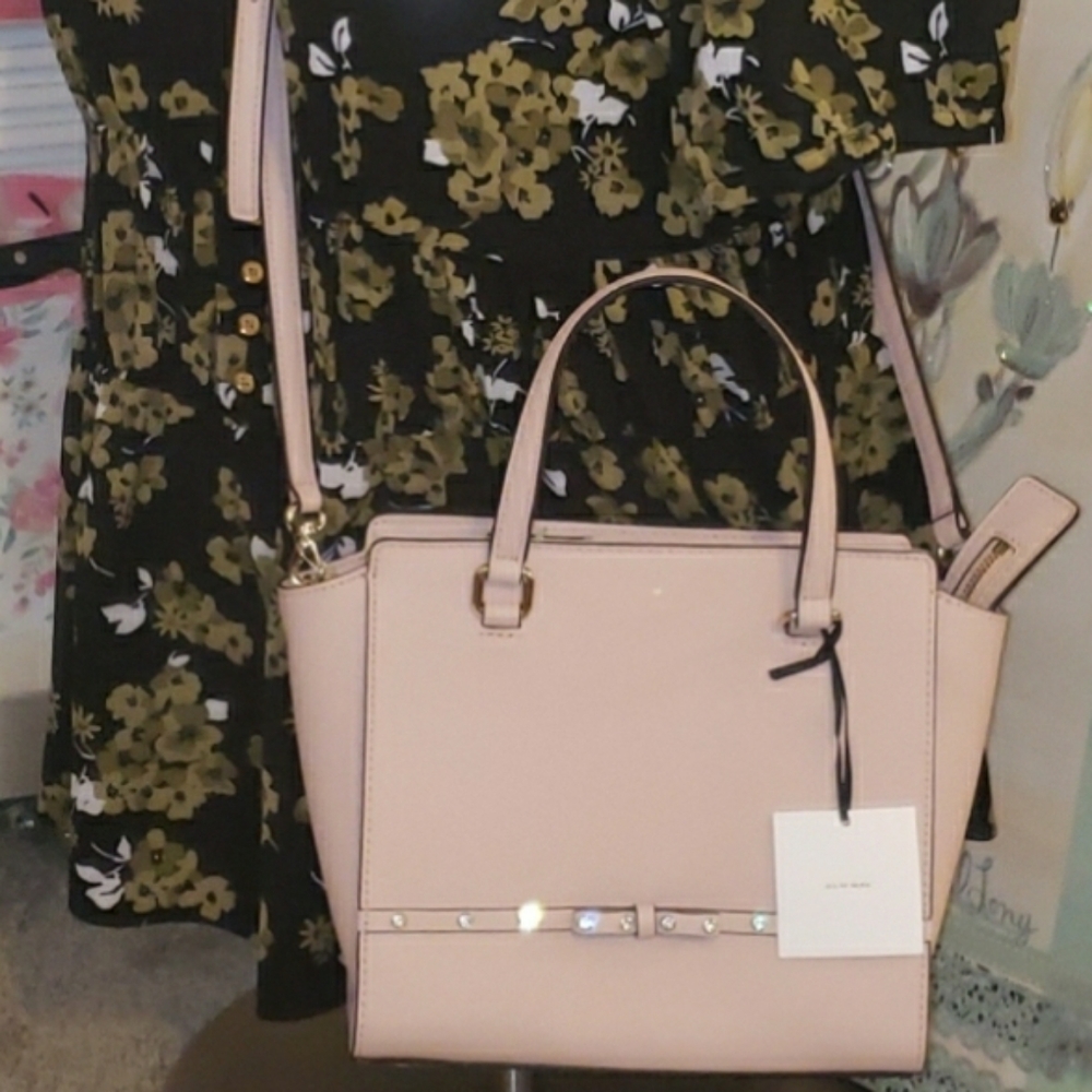 Kate Spade Small Laurel Way Jewelry Warm Vellum - Picture 14 of 15